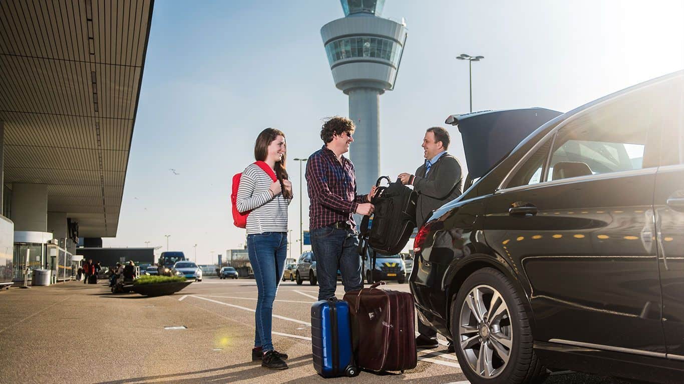 Top Benefits of Using Vietnam Airport Fast-Track Visa Services in 2025 – Effortless Entry, Time Savings, and Premium Experience